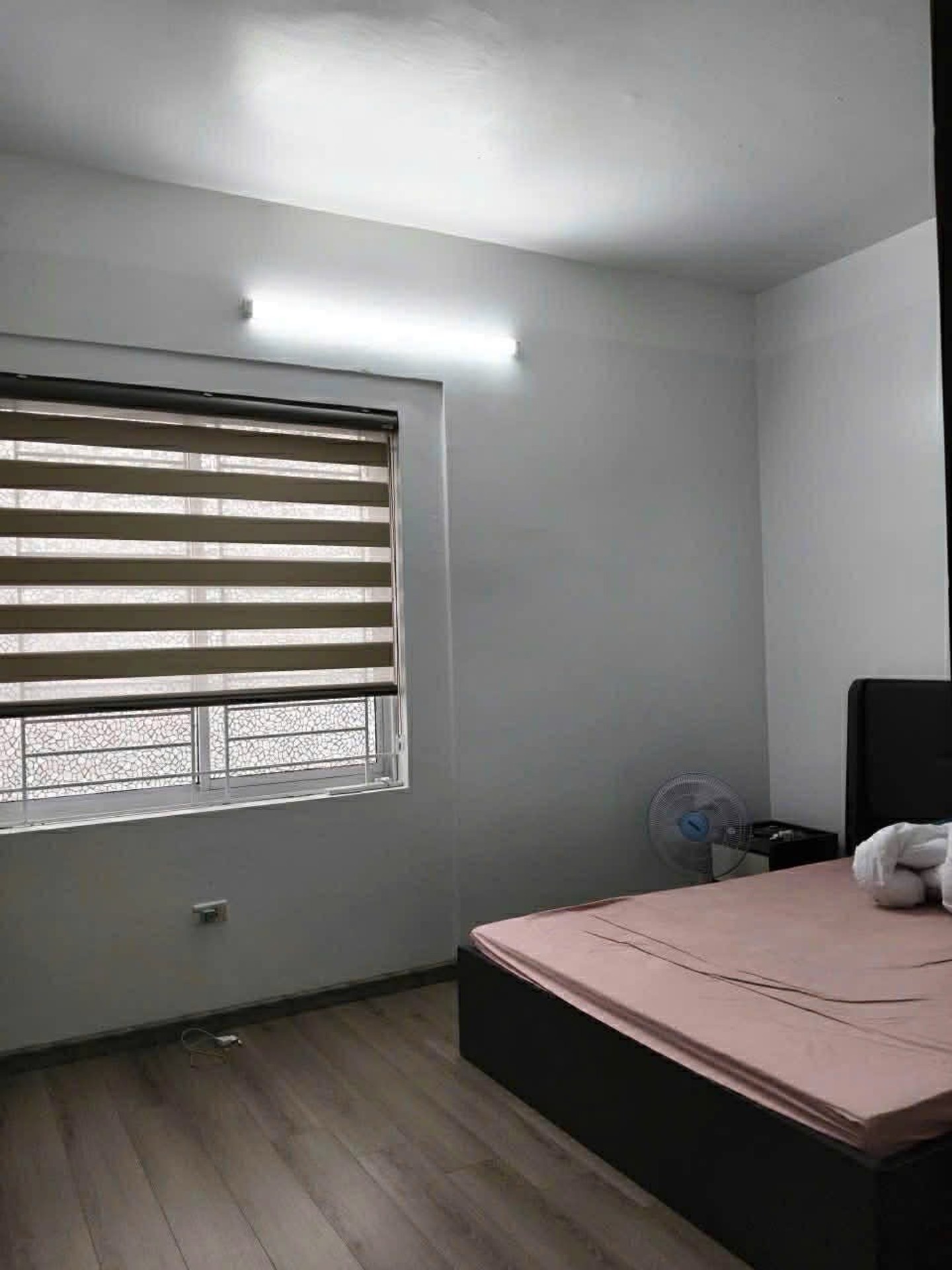 Bán căn hộ - 2PN, 2VS | 69m2 | Giá 3,95 tỷ - Chung cư CT20D, KĐT Việt Hưng, Long Biên - Tầng 11, Lô góc - Ảnh 4