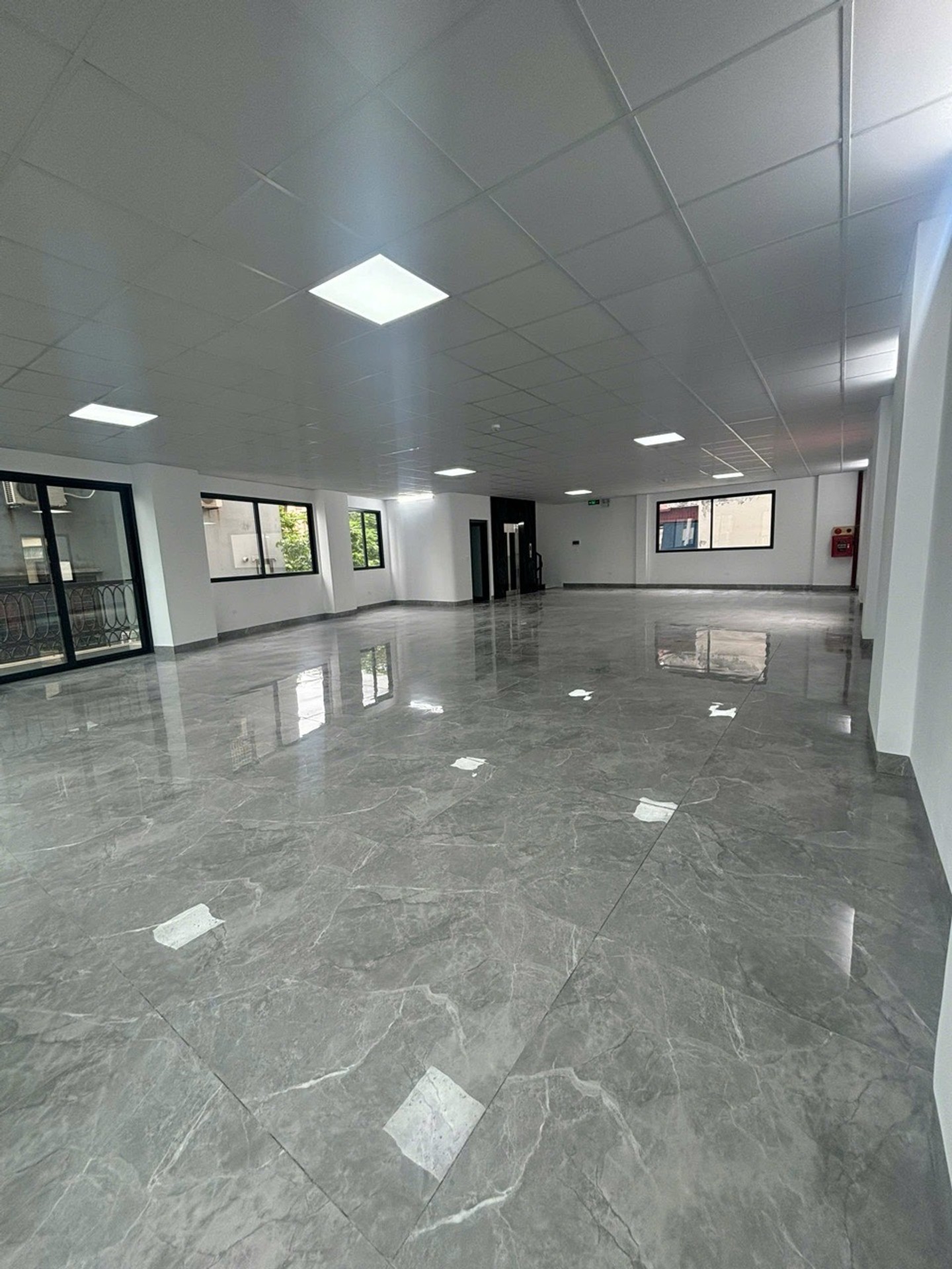 Bán nhà mặt phố Hồng Tiến - 160m2 | 9 tầng + 1 hầm | Mặt tiền 8m x 16m | Giá 68 tỷ - Ảnh 7