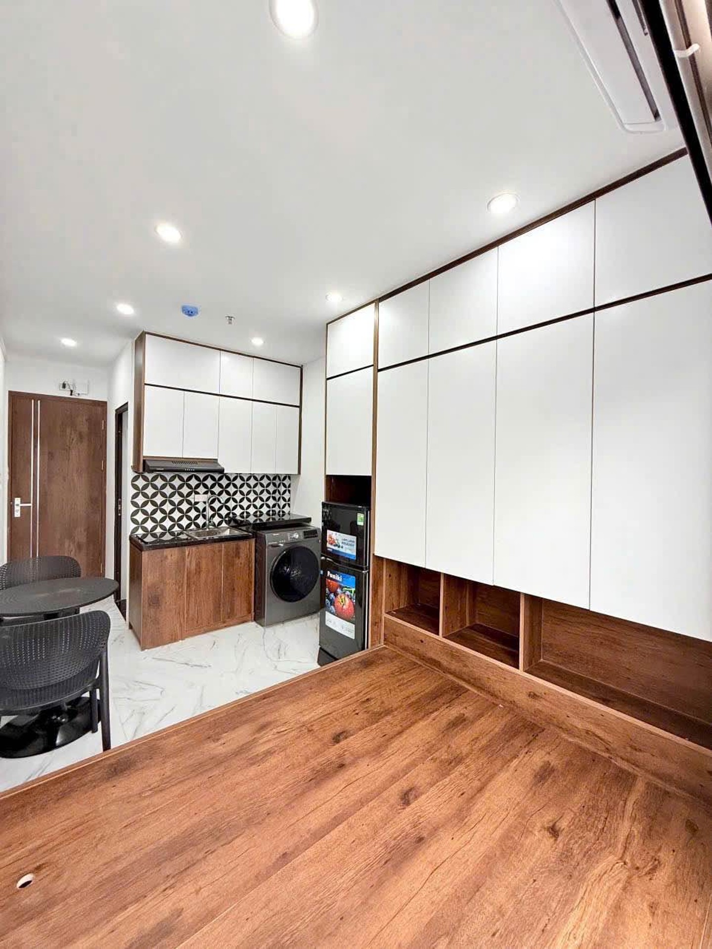 Bán nhà Đàm Quang Trung - 100m2 | 8 tầng | 7,2m x 14m | Giá 22,8 tỷ - Q. Long Biên - Liên hệ 0982.497.846 - Vị trí vàng trong làng dòng tiền, Lô góc, 26 phòng, Full nội thất, Cho thuê chơi có 1,6 tỷ/năm - Ảnh 7