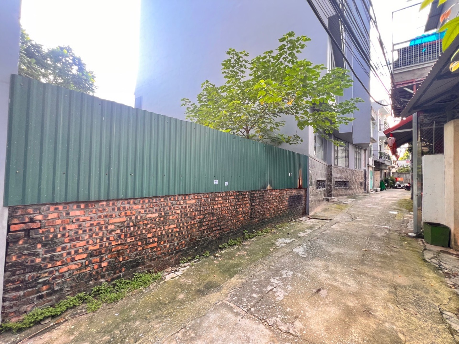 Alternative view of Bán đất mặt đường Cổ Linh, Long Biên - 73m2 | Mặt tiền 7m x 11m | Giá 33 tỷ