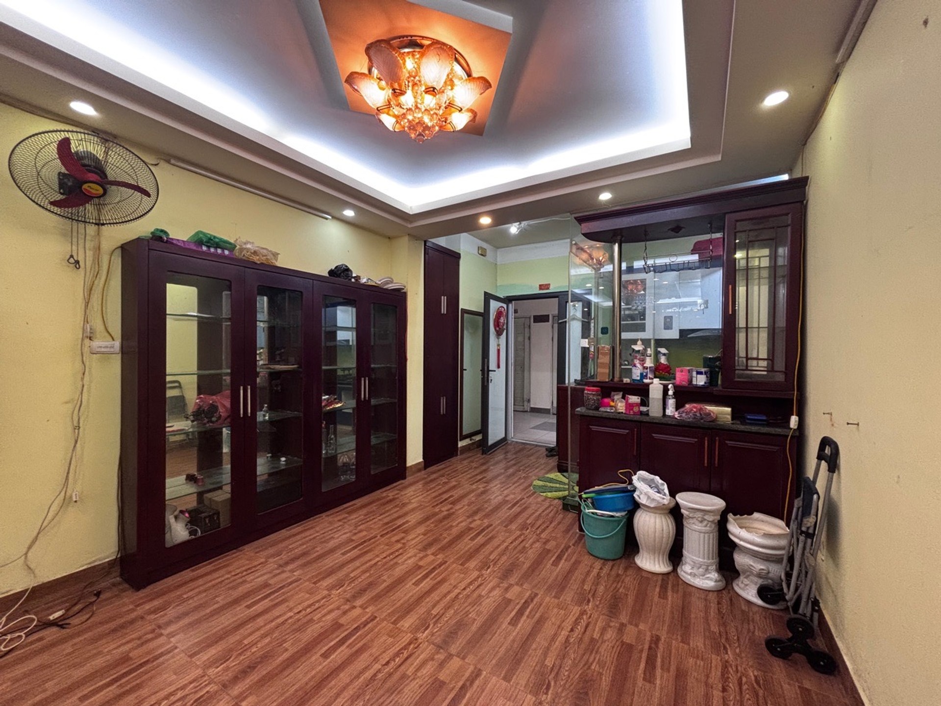 Bán chung cư Việt Hưng – 3PN| 2VS | 120m2 | Giá 7,9 tỷ – Happy House Garden – CT18 | Tòa T10 – Tầng 1 Bán chung cư Việt Hưng – 3PN| 2VS | 120m2 | Giá 7,9 tỷ – Happy House Garden – CT18 | Tòa T10 – Tầng 1