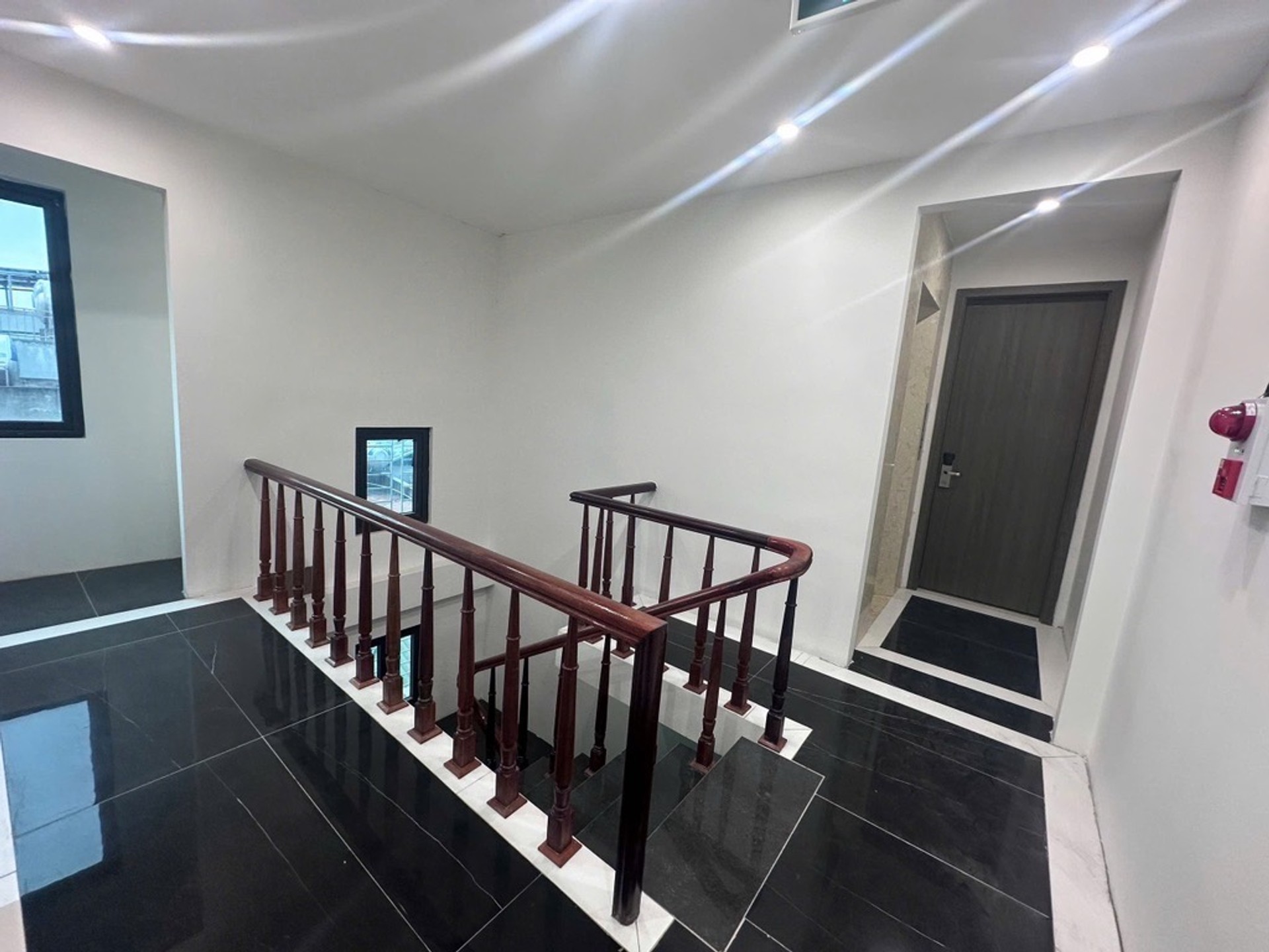 Bán nhà mặt phố Bát Khối - 91m2 | 6 tầng | 6,1m x 16m | Giá 27,5 tỷ - Q. Long Biên - Liên hệ 0982.497.846 - View sông Hồng, Ôtô đỗ cửa, Thang máy, Kinh doanh dòng tiền 100 triệu/tháng - Ảnh 17