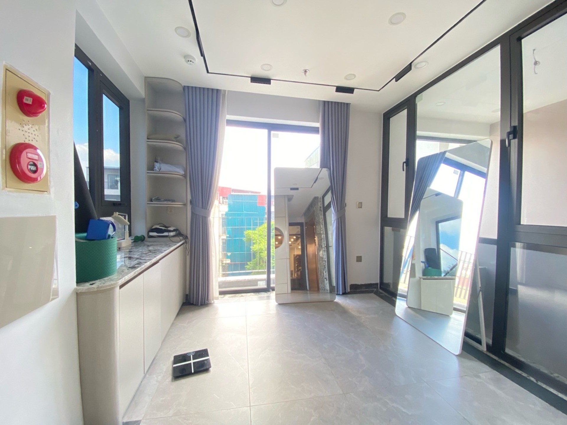 Bán nhà Chu Huy Mân, Q. Long Biên - 110m2 | 8 tầng | Mặt tiền 4,9m x 15m | Giá 22,9 tỷ – 【Nhà đẹp, Thang máy, Xây mới, Full nội thất, Ô tô tránh, Gần hồ, Kinh doanh, 2 thoáng trước sau】 - Ảnh 8
