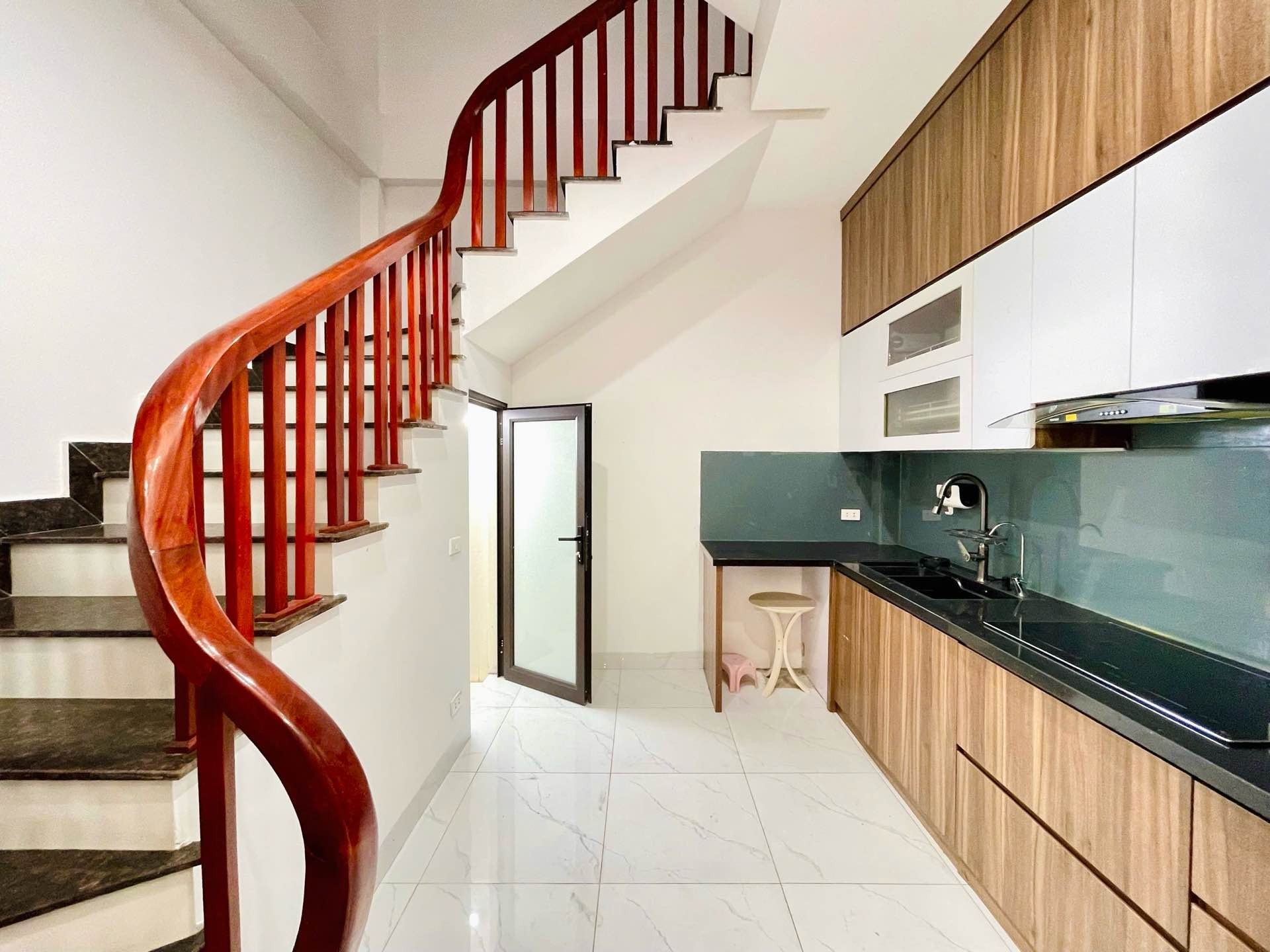 Bán nhà Hoa Lâm 51m2 | 5 tầng | 3,6m2 x 9,5m | 9,9 tỷ - Long Biên - Lô góc, Ngõ gần ôtô, nhà mới, đẹp long lanh - Tặng Full nội thất - Ảnh 16