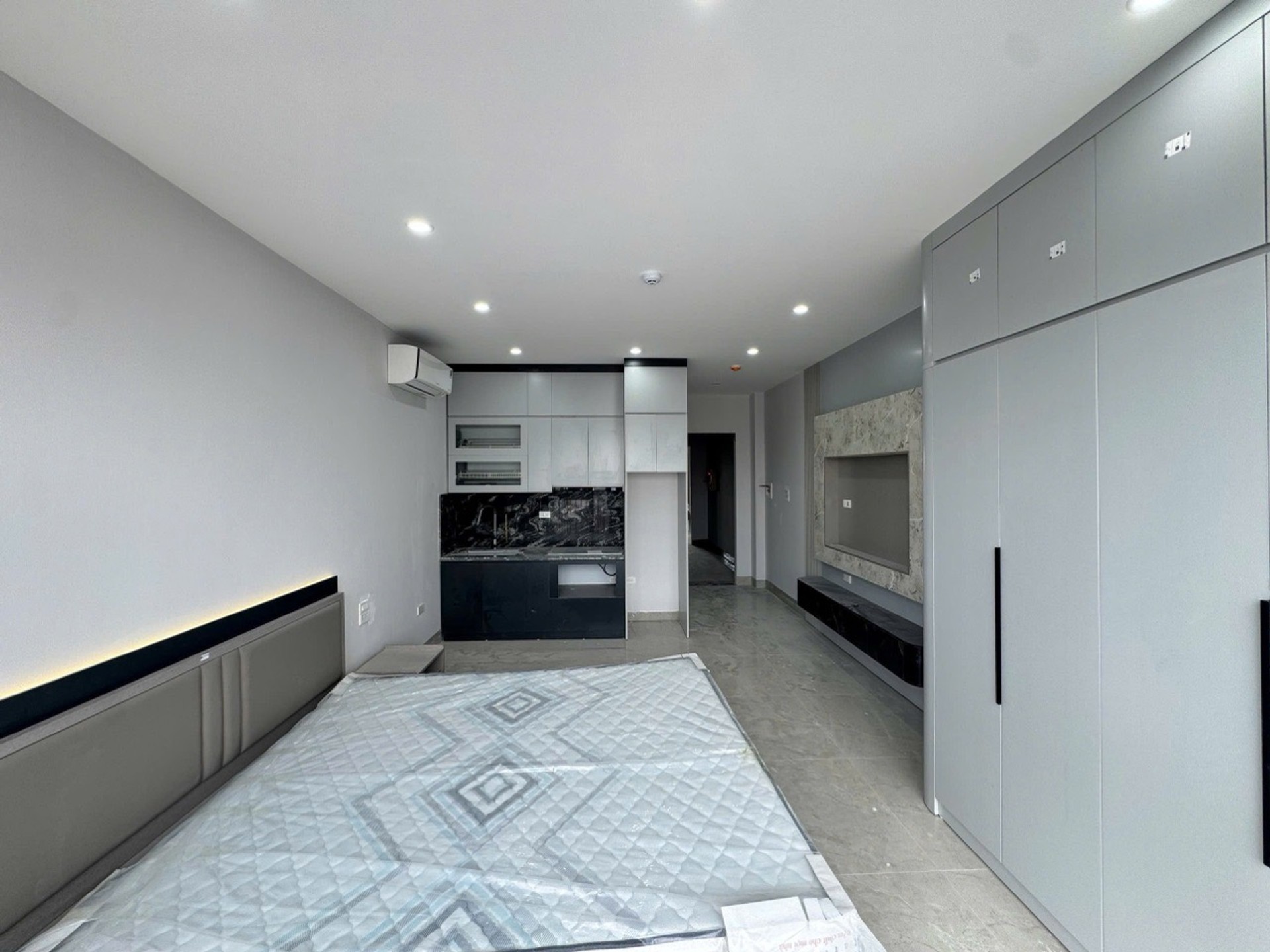 Alternative view of Bán nhà Ngọc Thụy, Long Biên  - 80m2 | 8 tầng | Mặt tiền 4m x 20m | Giá 23,5 tỷ