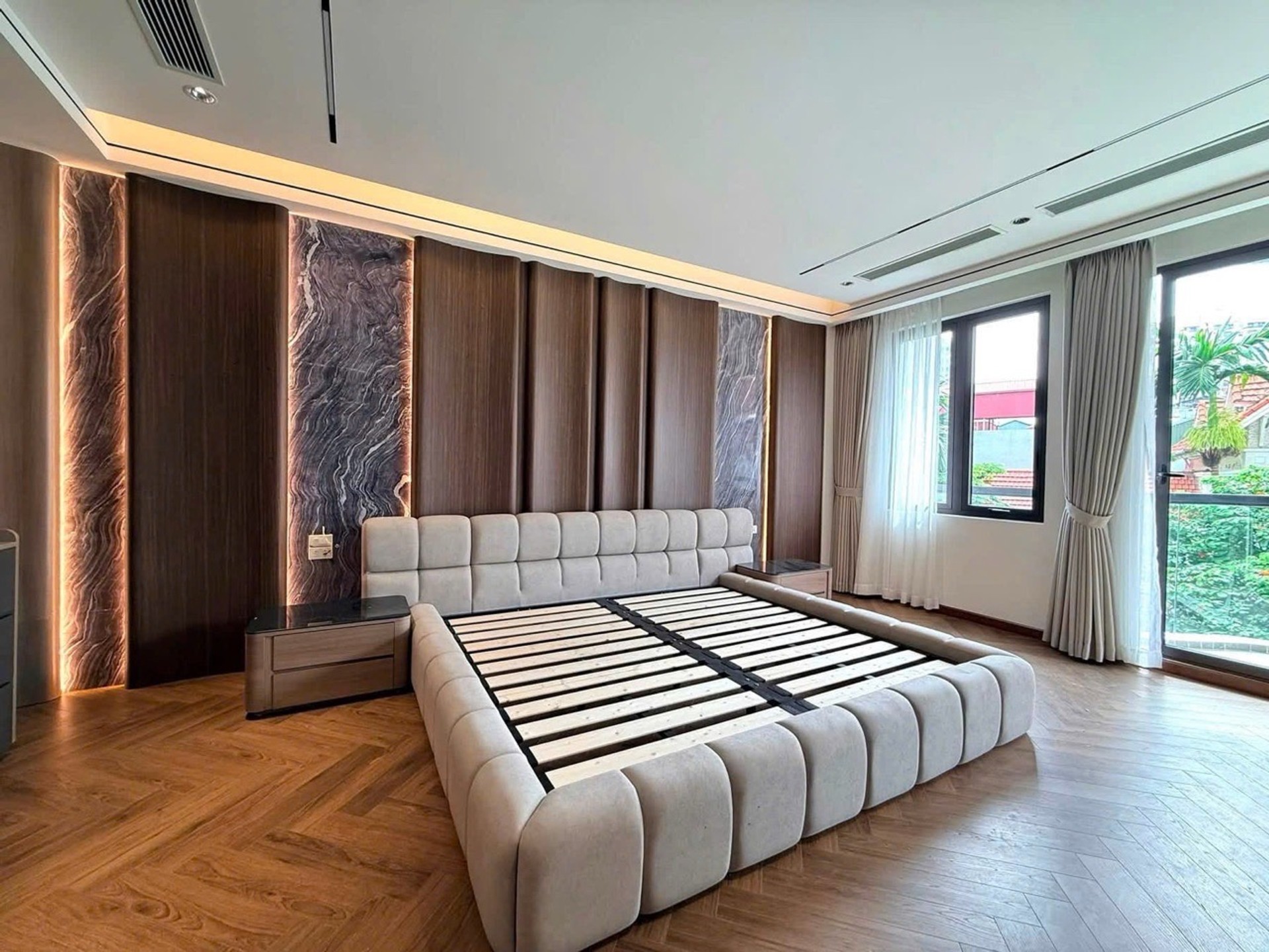 Bán nhà Nguyễn Văn Cừ, Long Biên - 70m2 | 8 tầng | Mặt tiền 6,3m x 11,6m | Giá 28,8 tỷ - Ảnh 9