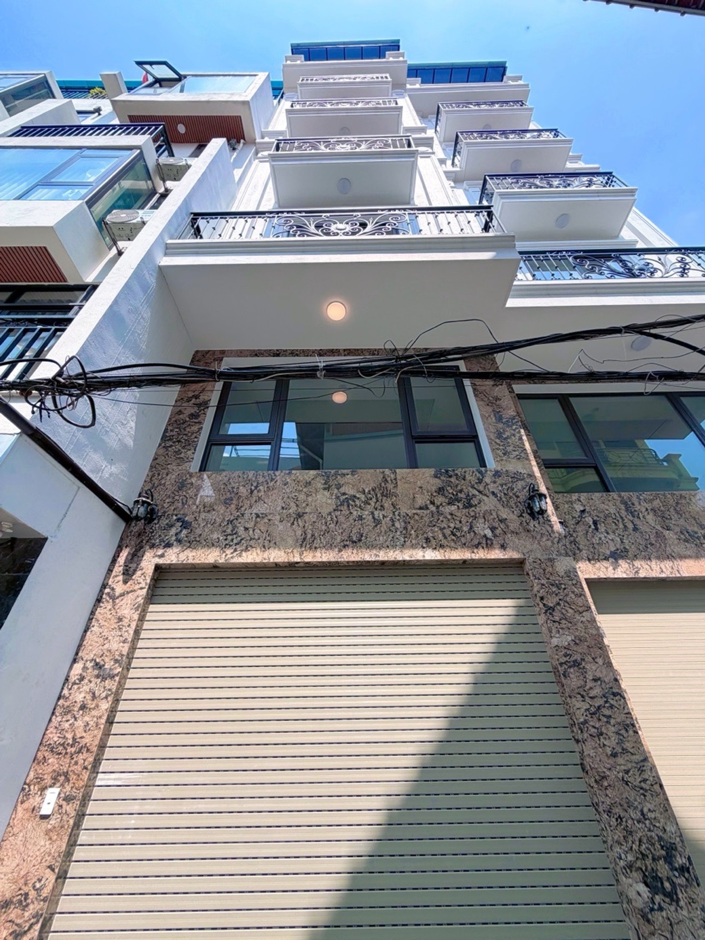 Bán nhà Bát Khối, Long Biên – 55m2 | 7 tầng | Mặt tiền 4m x 14m | Giá 14,6 tỷ – Nhà xây mới đẹp lung linh, Thang máy, Ôtô vào nhà, Vị trí cực đẹp, Cách phố 10m Bán nhà Bát Khối, Long Biên – 55m2 | 7 tầng | Mặt tiền 4m x 14m | Giá 14,6 tỷ – Nhà xây mới đẹp lung linh, Thang máy, Ôtô vào nhà, Vị trí cực đẹp, Cách phố 10m