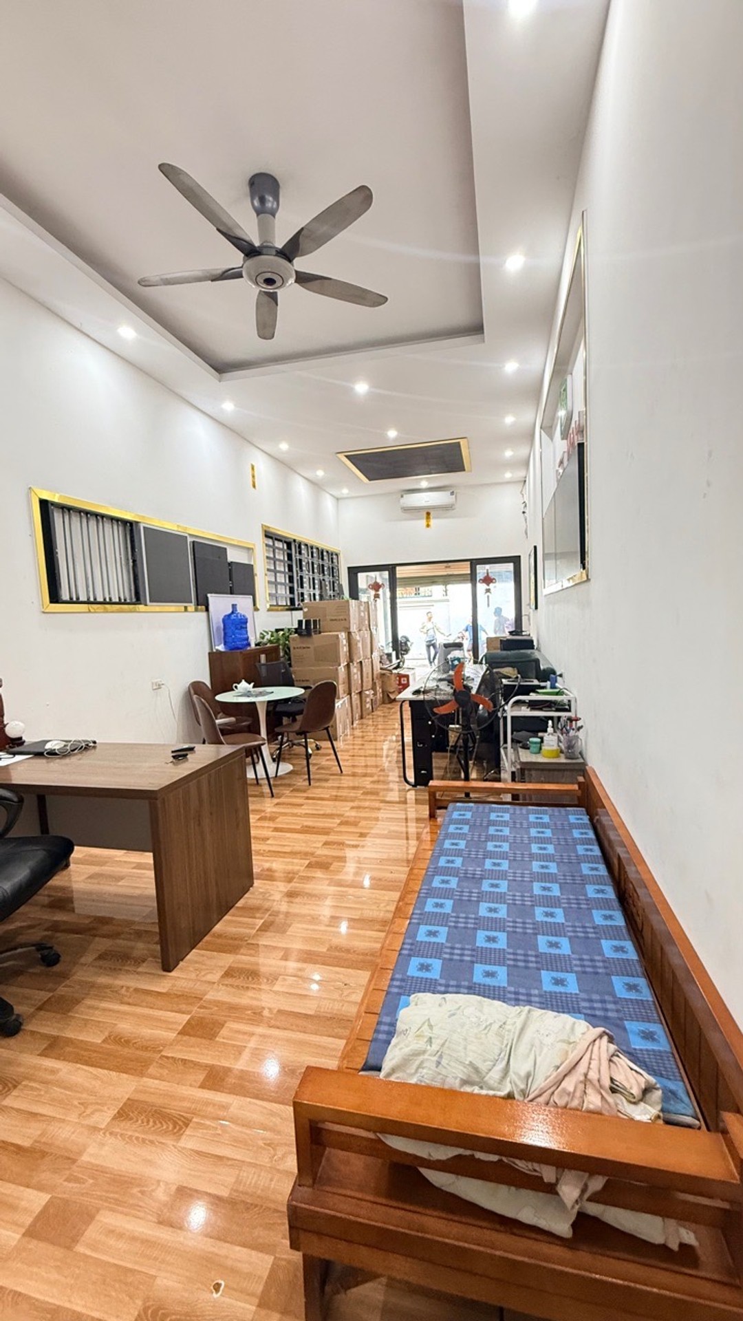 Alternative view of Bán nhà Ngọc Trì - 65m2 | 1 tầng | 3,8m x 17m | Giá 12 tỷ - Long Biên - Liên hệ 0982.497.846 - Ngõ thông, Ôtô 7 chỗ đỗ cửa, Bán đất tặng nhà cấp 4