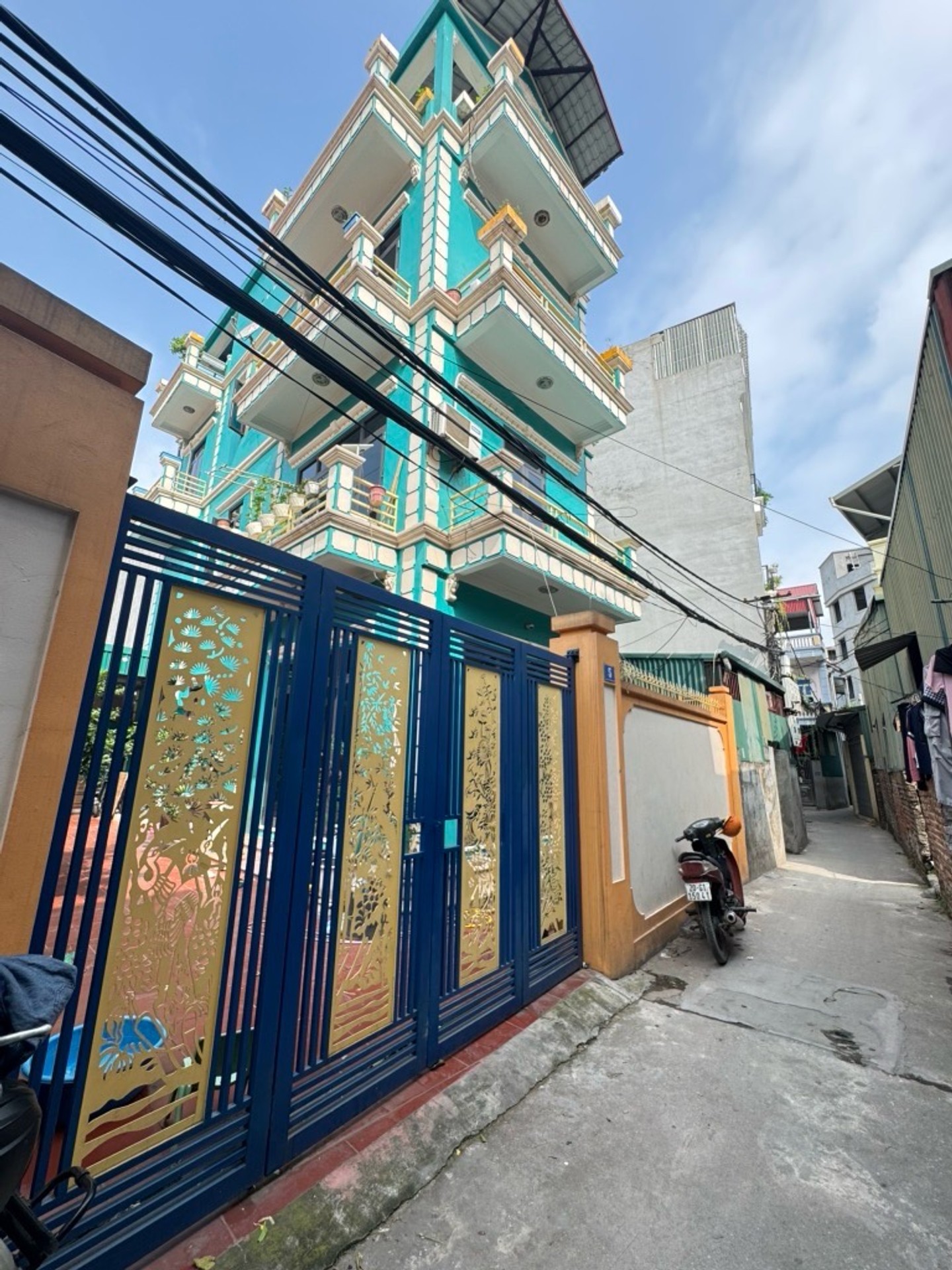 Bán nhà Mai Phúc, Long Biên – 150m2 | 4 tầng | Mặt tiền 9,5m x 15,7m | Giá 26 tỷ
