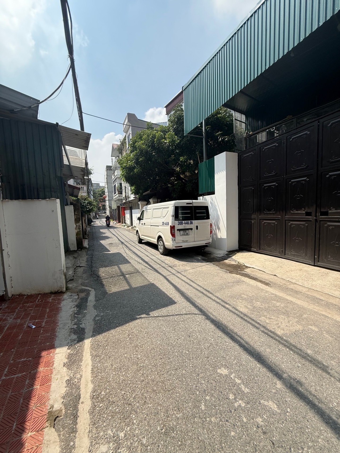 Bán nhà Trường Lâm, Q. Long Biên - 118m2 | 3 tầng | Mặt tiền 5m x 25m | Giá 21,15 tỷ – 【Mặt ngõ, Đường Ôtô tránh, Vài bước ra bệnh viện Đức Giang】 - Ảnh 3