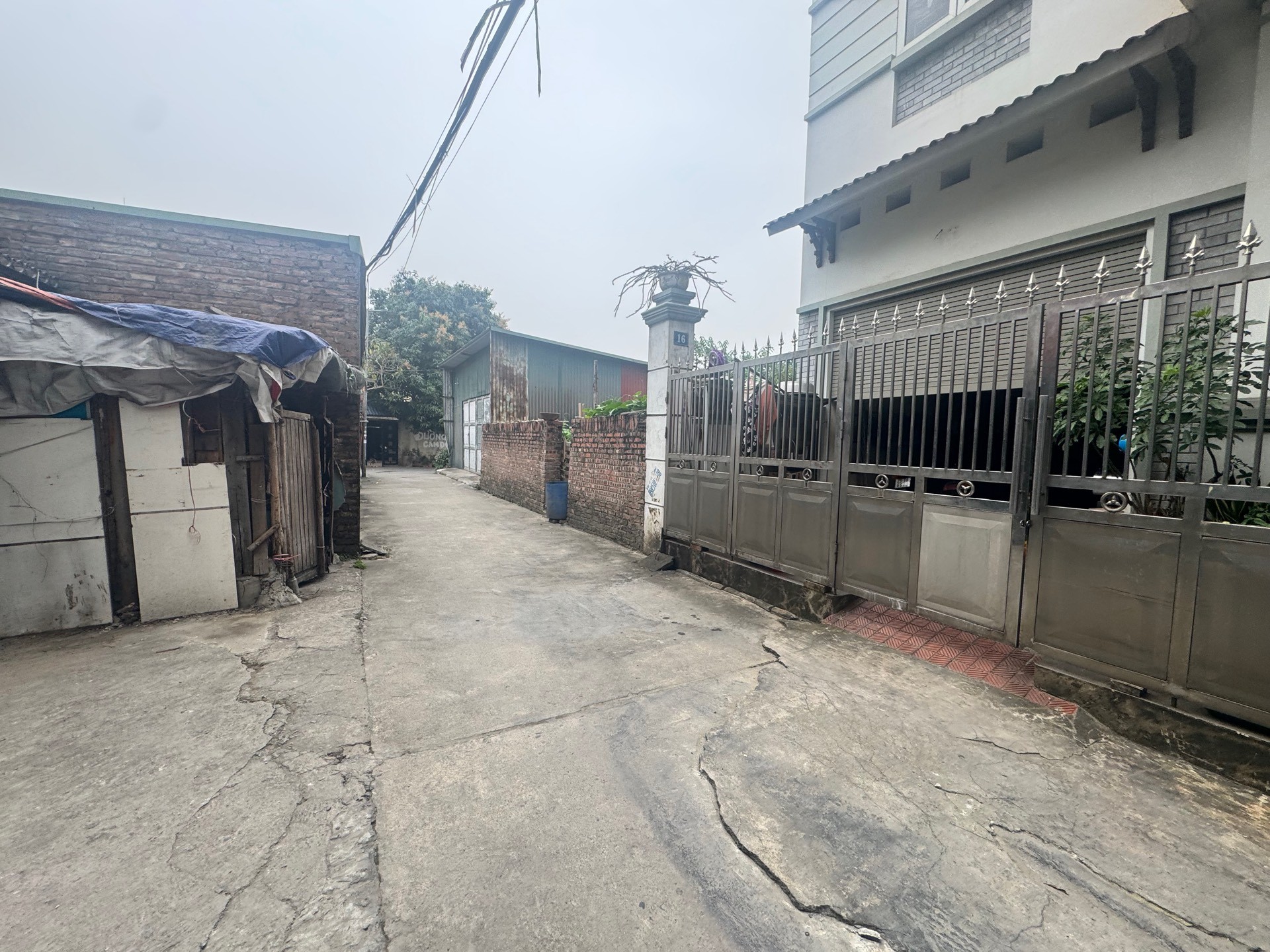 Bán nhà Trường Lâm, Q. Long Biên - 140m2 | 3,5 tầng | Mặt tiền 8,5m x 13m | Giá 21 tỷ – 【Mặt tiền rộng, Đất chia được 2 lô rất đẹp, Phù hợp xây 2 căn nhà riêng】 - Ảnh 4