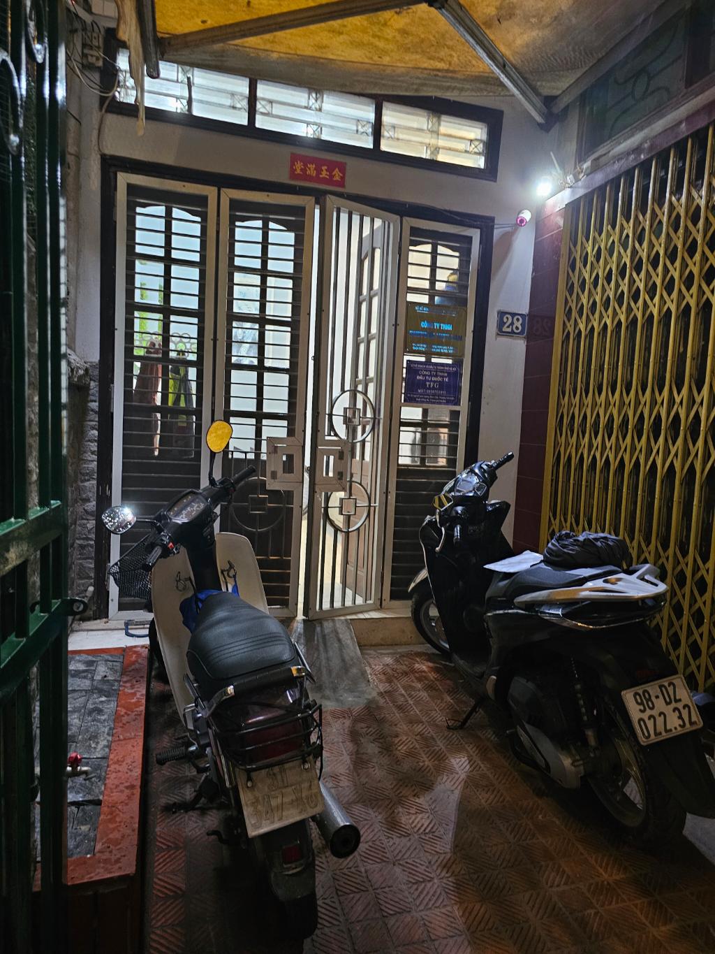 Ảnh 2 nhà Lương Đình Của, Kim Liên