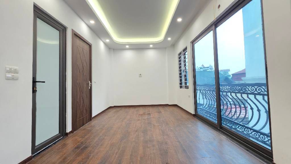 Bán nhà Trường Lâm, Q. Long Biên - 30m2 | 6 tầng | Mặt tiền 5,5m x 52m | Giá 7,85 tỷ – 【Nhà đẹp, Đường thông, Trung tâm tiện ích Long Biên】 - Ảnh 7