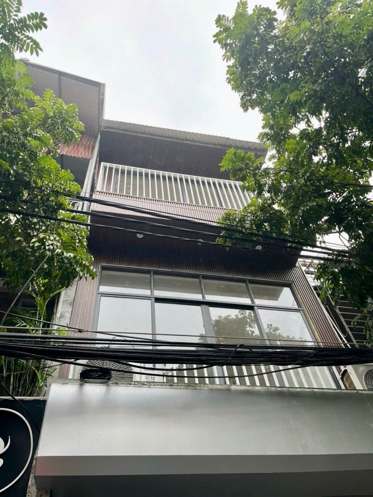Alternative view of Bán nhà mặt phố Hoa Lâm - 110m2 | 3 tầng | 4m x 25m | Giá 24 tỷ - Q. Long Biên - Liên hệ 0982.497.846 - Nhà mới đẹp, Thiết kế hiện đại, Kinh doanh đỉnh, Gần Đường Ngô Gia Tự, Đường rộng 3 ôtô tránh, 1 mặt đường, 1 mặt ngõ